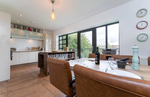 Seven Dials House | Central modern town house