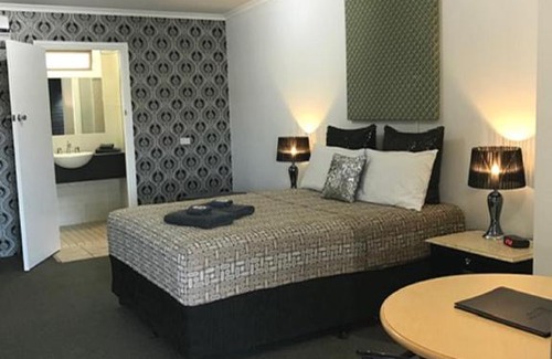 Gin Gin Hotel | Central Motel Gin Gin