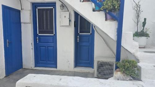 Mykonos Apartment | Central Mykonos Chora Studio next to everything