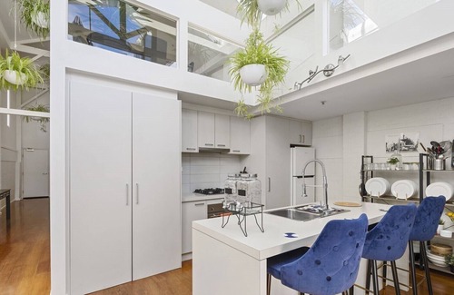 Bendigo Apartment | Central - New York Style - Penthouse Loft