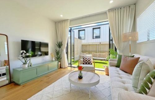 Grey Lynn House | Central Oasis Hideaway - Aircon 2-BR VS Backyard Close to Ponsonby
