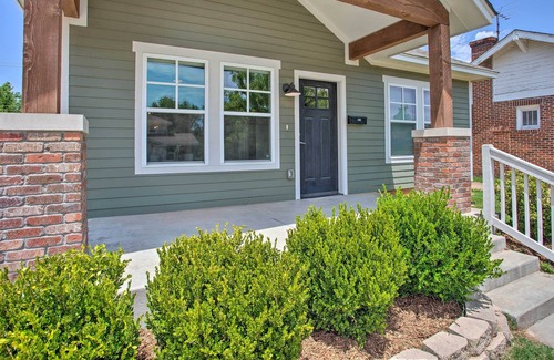 Lincoln Terrace House | Central OKC Home w/ Yard ~ 2 Mi to Bricktown!