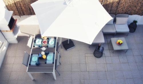 Olhao House | Central Olhão Home - Spacious Sunlit Patio