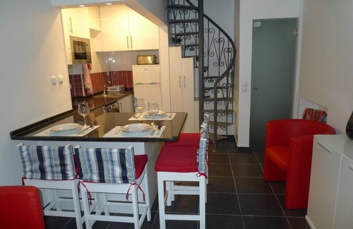 Olhao House | Central, one-bedroom duplex near the sea. Free Wi-Fi
