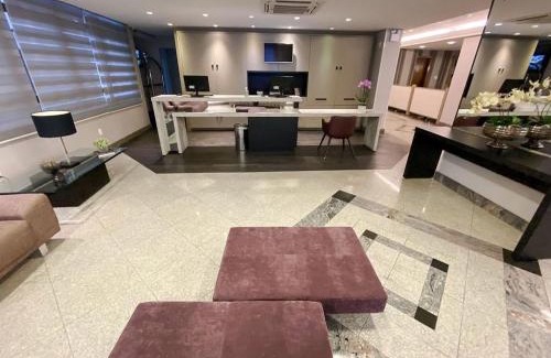 Centro Apartment | Central Park Flat Residence - Home Time