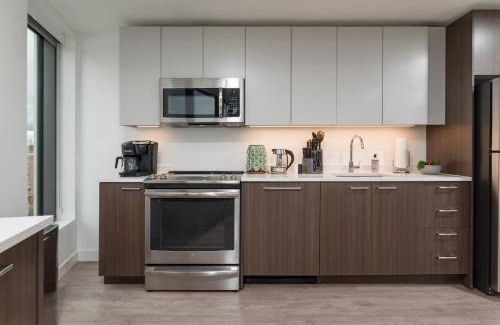 Central Square Apartment | Central Penthouse Harvard MIT Spacious Gym & Work