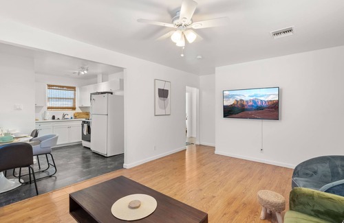 Garfield House | Central Phx Kid/Pet friendly home next to Banner Hospital & Historic Coronado
