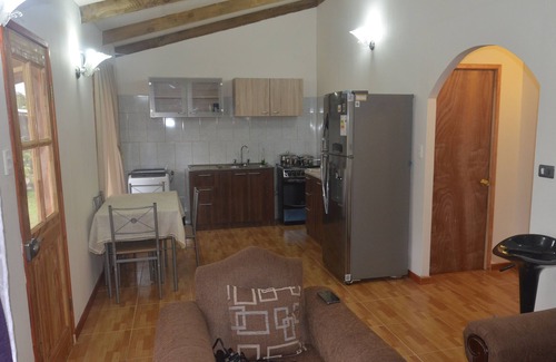Hanga Roa Cabin | central pleasant cottage