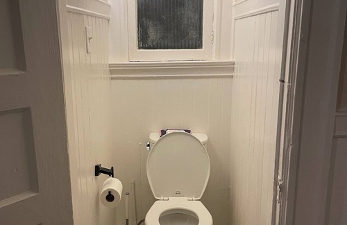 Castro District Apartment | Central, quiet 3 bdrm SF summer sublet 6/16-8/15 - Duboce Park
