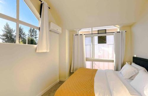 Judkins Park House | Central Seattle Peaceful Private Retreat 10 Mins Walk From Groceory Store