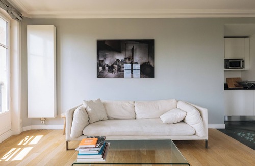 Champs-Elysees Apartment | Central&Spacious 2BD Apart for 4 in Champs Elysées