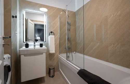 Sector 5 Apartment | Central Spacious Apartment 509