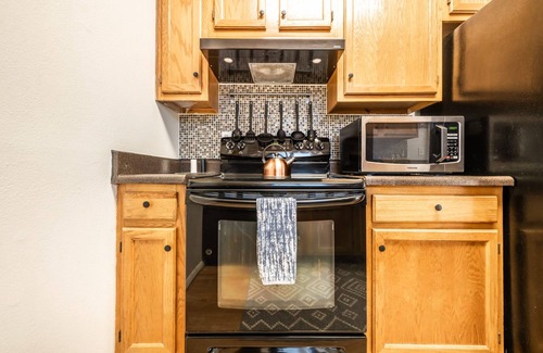 Security-Widefield House | "Central Springs" Super Cozy 4Bed/2Bath Home GREAT Location! Click to see more