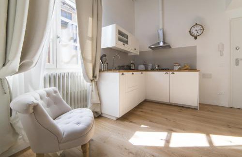 Santa Maria Novella Apartment | Central Station Lovely apartment