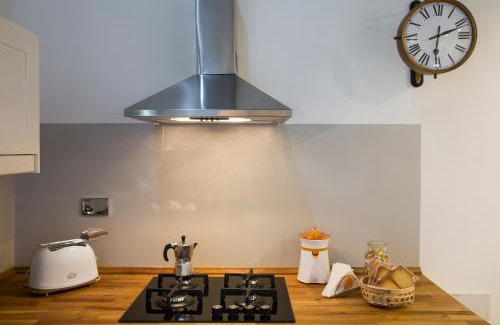Santa Maria Novella Apartment | Central Station Lovely apartment
