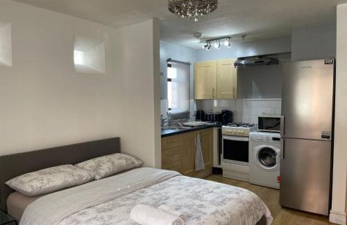 Royal Tunbridge Wells Apartment | Central Studio apartment
