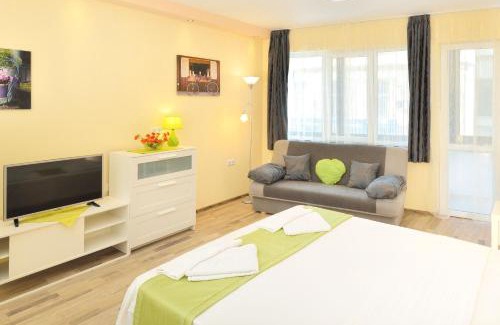 Burgas Center Apartment | Central studio 1
