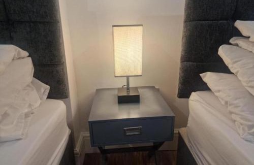 Patchway Apartment | Central Suite, 3 Single Beds