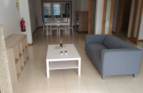 Arouca House | Central Suites Arouca com estacionamento gratuito