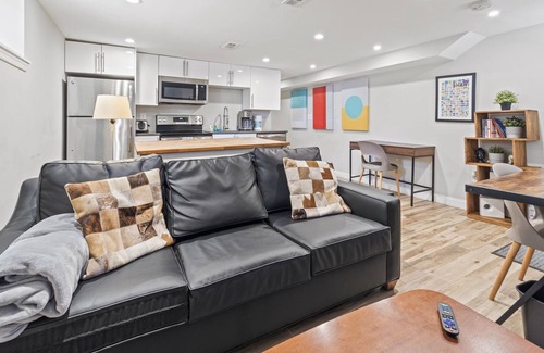 Truxton Circle Condo | Central & Sunny Apartment 2bd/1ba in Shaw | Long-term