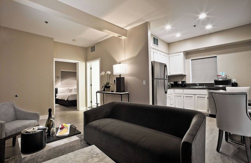 Sunnyvale West Hotel | Central Sunnyvale | Walk El Camino | 1 Unit