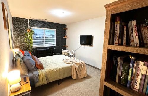 Central Tacoma House | Central Tacoma Homestay with breakfast included -private room-