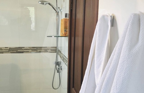 Calare House | Central to Orange, PLC, Duntryleague, a comfortable and warm retreat.