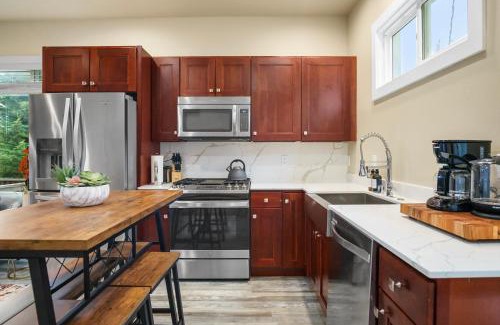 Minor Apartment | Central Urban Comfort Home