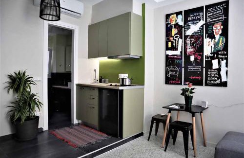 Monastiraki Apartment | Central urban studio B