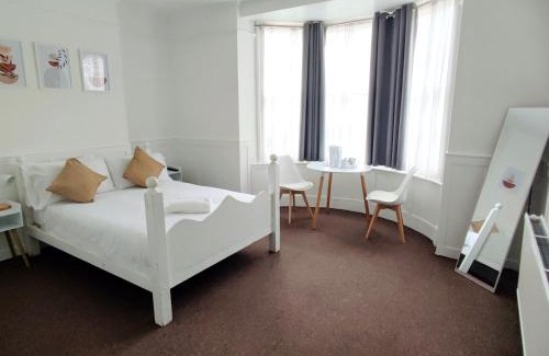Kemptown House | Central Wave