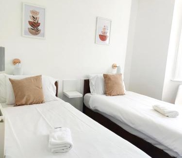 Kemptown House | Central Wave