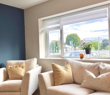 Beaumont Apartment | CentralApartment-Parking-1BR-Ensuite-WiFi-SmartTV