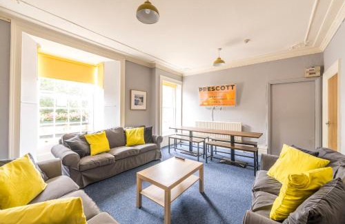 Cotham Apartment | Centralised 9 Bedroom Flat By Prescott Apartments