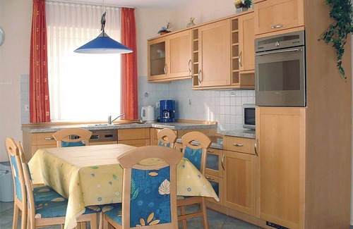 Ostseebad Prerow Apartment | Centrally located apartment close to the beach for max. 4 pers. with terrace, WLAN, washing machine
