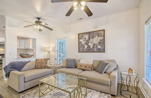 North Charleston House | Centrally located to Charleston’s best!