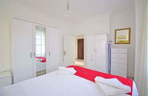 Hisaronu Apartment | Centrally located 2 bed 1 bath apartment in Hisaronu Center with FREE WIFI