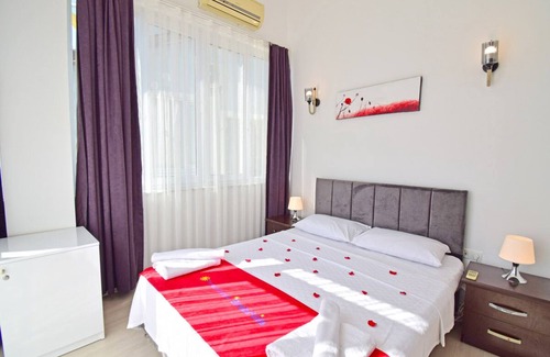 Hisaronu Apartment | Centrally located 2 bed 1 bath apartment in Hisaronu Center with FREE WIFI