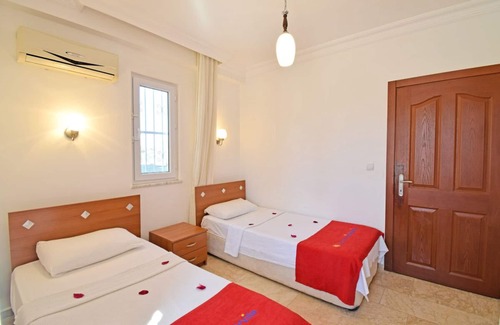 Hisaronu Apartment | Centrally located 2 bed 1 bath apartment in Hisaronu Center with FREE WIFI
