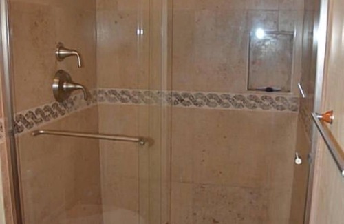 Camelback East Condo | Centrally Located 2 Bed/2 Bath Gated Community Condo Sleeps 4