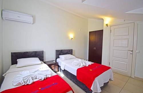 Hisaronu Apartment | Centrally located 3 bed 3 bath apartment with FREE WIFI