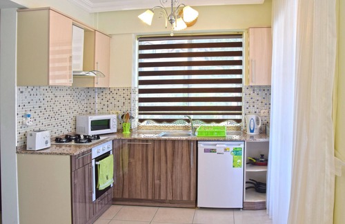 Hisaronu Apartment | Centrally located 3 bedroom 3 bathroom apartment with FREE WIFI