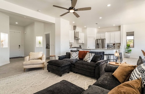 Santa Fe House | Centrally located, A/C, pet friendly, large yard, mountain views