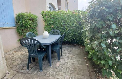 Frejus Apartment | Centrally located apartment with swimming pool