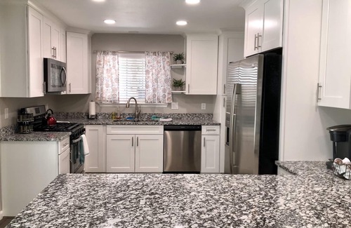 Loma Del Rey House | Centrally located beautiful remodeled house with 3 bedrooms, 2 bathrooms.