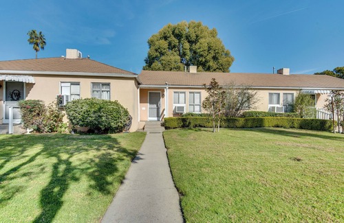 Burbank Apartment | Centrally Located Burbank Duplex Near Hollywood!