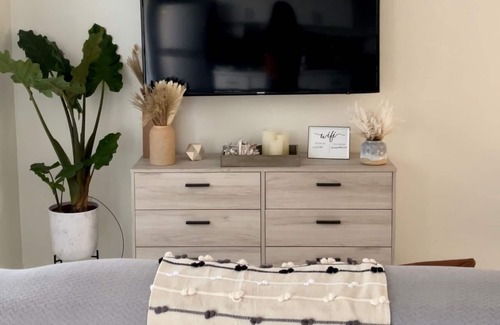George Town Apartment | Centrally located, cozy studio in residential neighborhood.