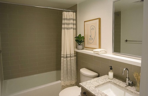 Lawrence Heights Apartment | Centrally located Condo in Toronto
