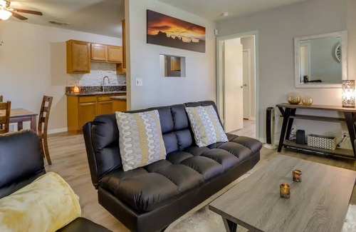 South Mountain Condo | Centrally Located Condo w/Heated Pool | Spa| Gym
