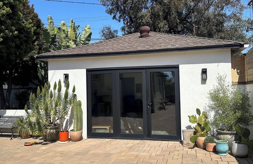 Westchester House | Centrally-located, family-friendly Westchester home