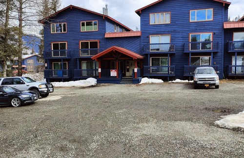 Alyeska Condo | Centrally located family-sized condo.